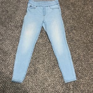 Jordache pull on stretch skinny Jean size Large